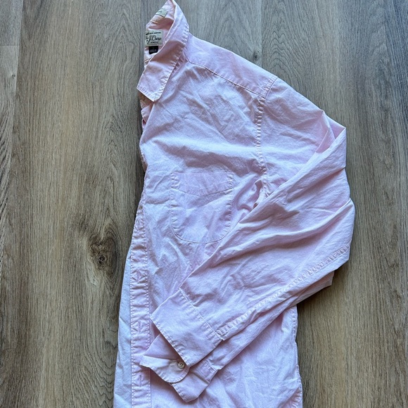 Six very handsome Jcrew (LG) shirts for sale. - Picture 12 of 14